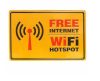 Vintage Dekor Fémtábla, dombornyomott 'Free Internet WiFi Hotspot' felirat, retro hangulatú kialakítás, 30x20cm